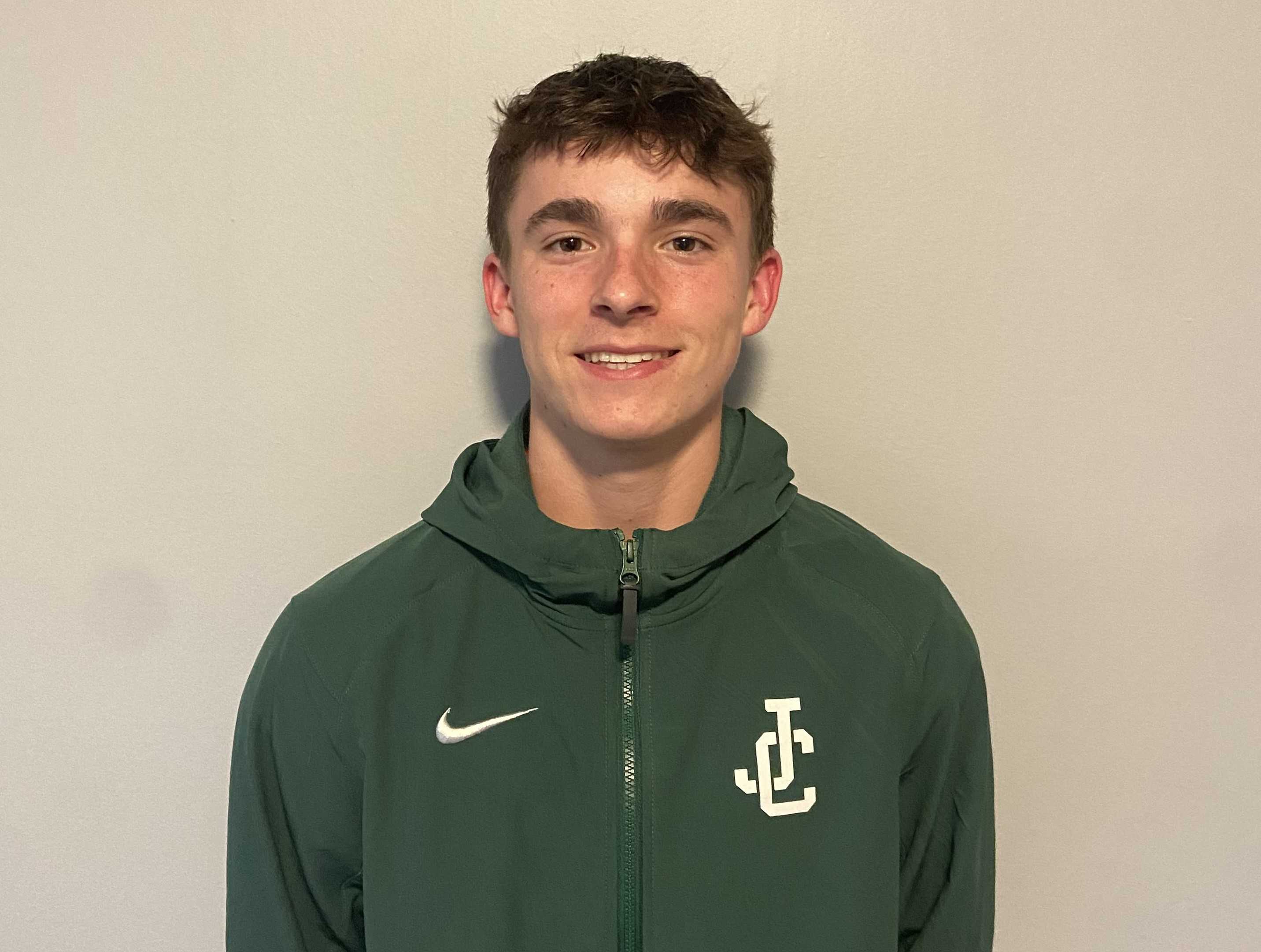 Jesuit senior Reif Larsen, a 6A quarterfinalist last year, is building toward a run at the state singles title this season.