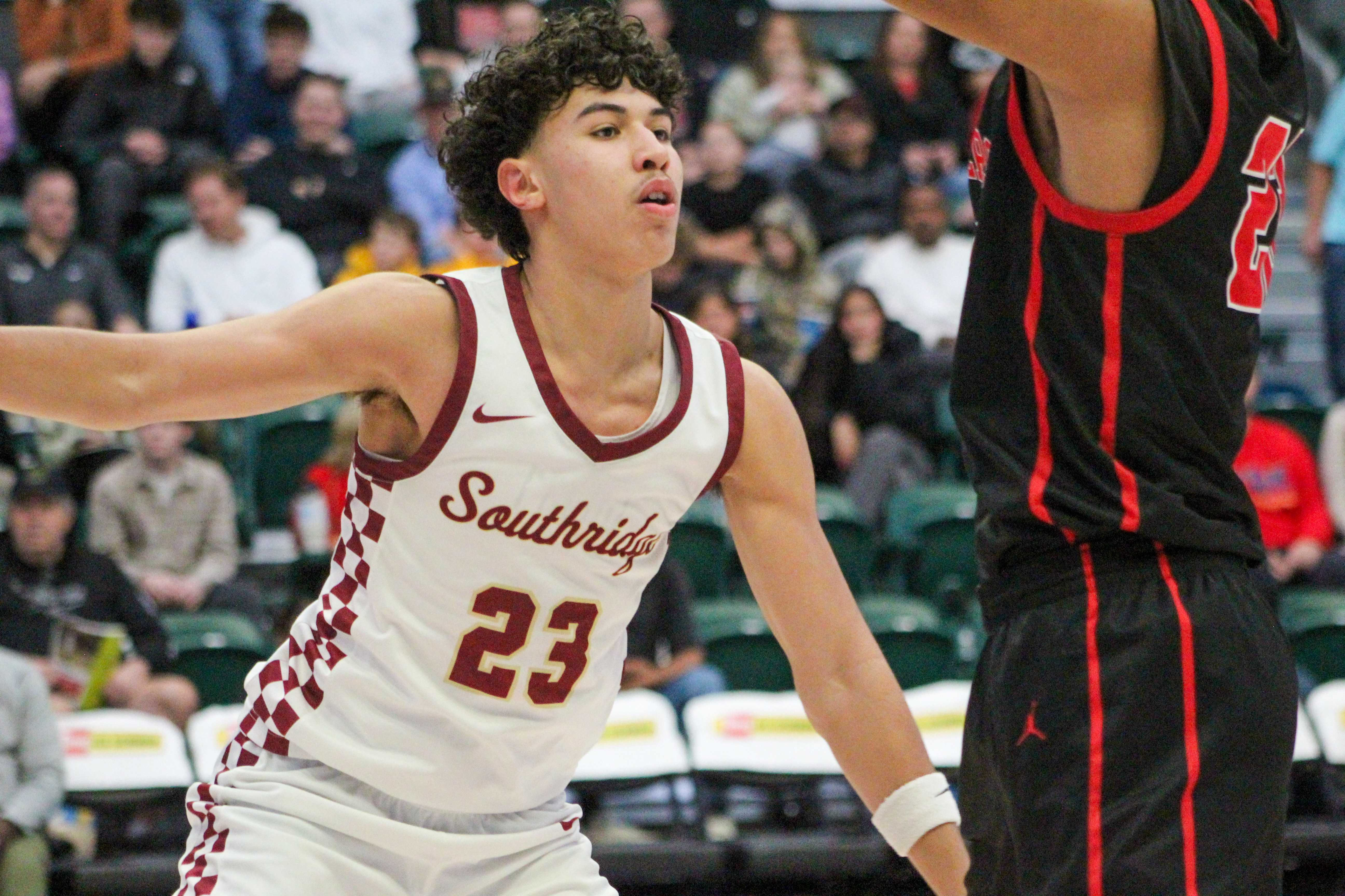 Southridge junior Elijah Thompson lines up on defense against Oregon City. (Photo by Austin White)